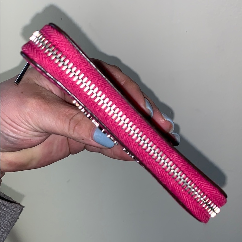 🌸Michael Kors Pink Wallet 🌸 - Picture 7 of 8